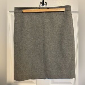 J Crew. The Pencil Skirt - Size 8, Grey